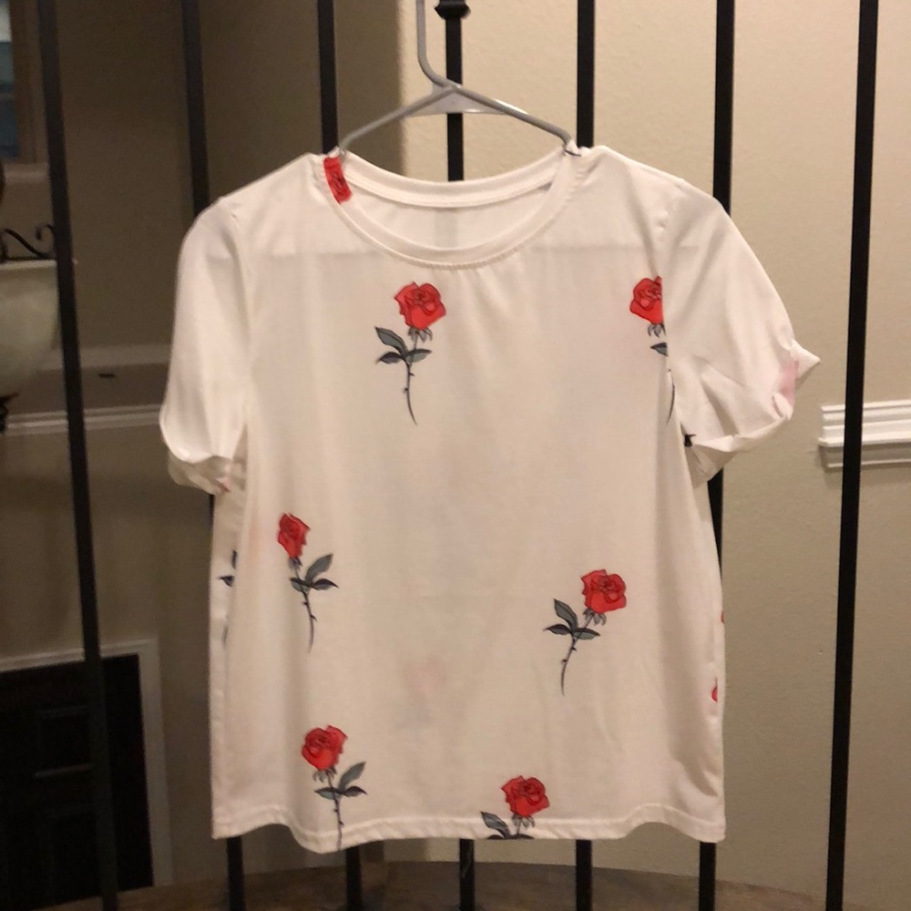 White rose tee shirt